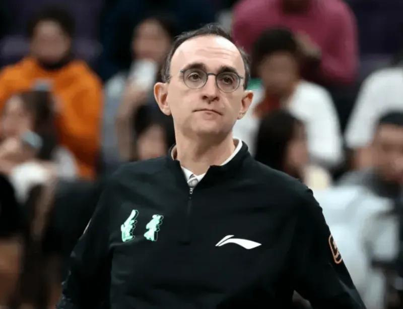 爱游戏官网-胜四川发布会！乌戈与莫兰德强调打快，点出做好防守与保护篮板！