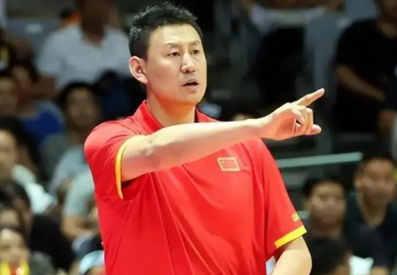 爱游戏官网-三年禁赛期满，李楠即将复出，可能取代许利民成为首钢新主帅